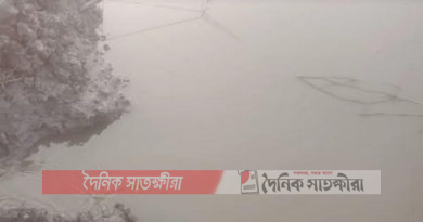 তালায় মংস্য খামারের বেড়িবাঁধ কেটে দেওয়া,ক্ষতিগ্রস্ত খামারি